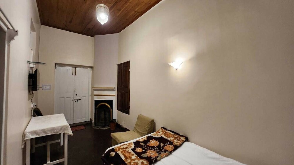 Фото Ivanhoe Hotel A Heritage Property