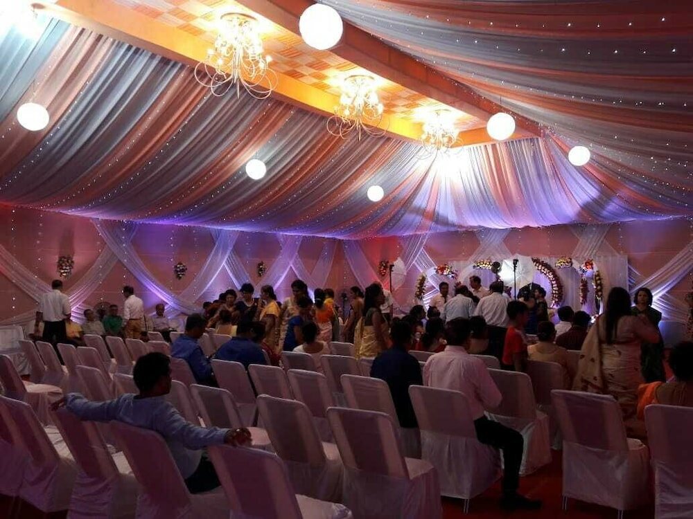 Фото Hotel Ambarish