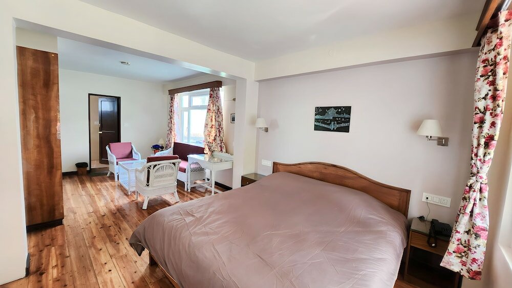 Фото Ivanhoe Hotel A Heritage Property