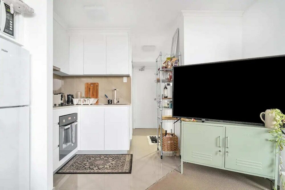 Фото Central & Cosy 1br Overlooking the City