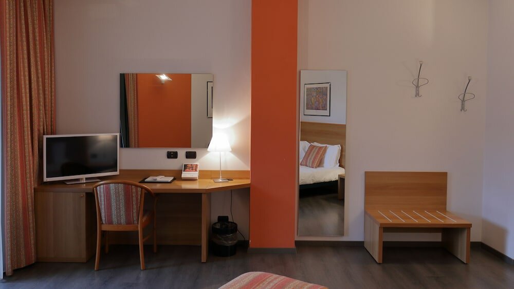 Фото Hotel Romanisio