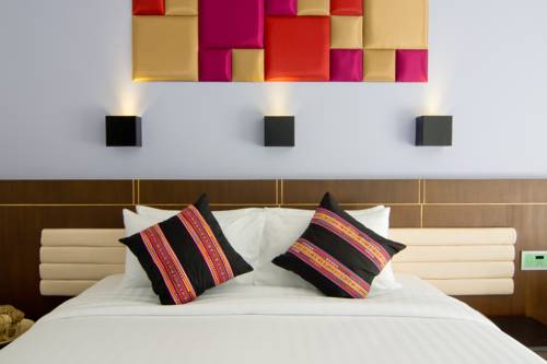 Фото Welcome World Beachfront Resort