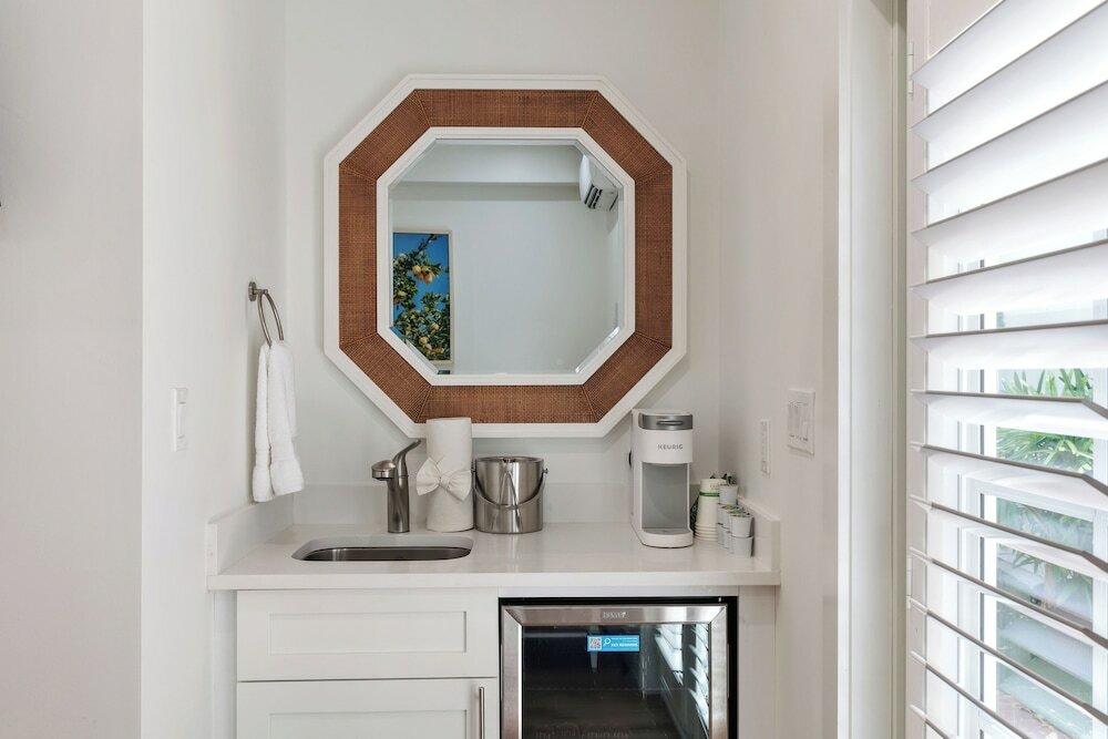 Фото Custom House Inn