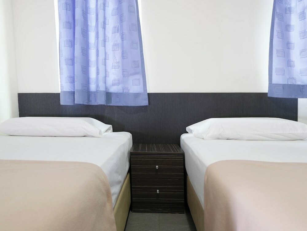 Фото Amrise Hotel