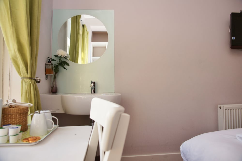 Фото The Oriental - Guest House