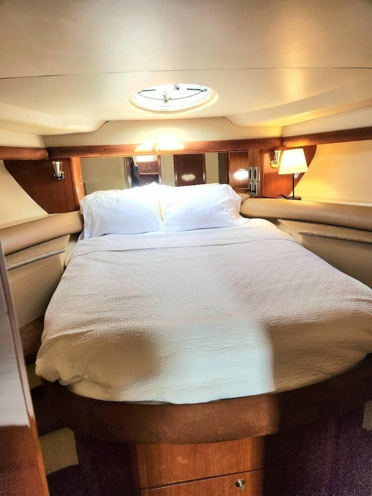 Фото Dockside Boat & Bed Long Beach