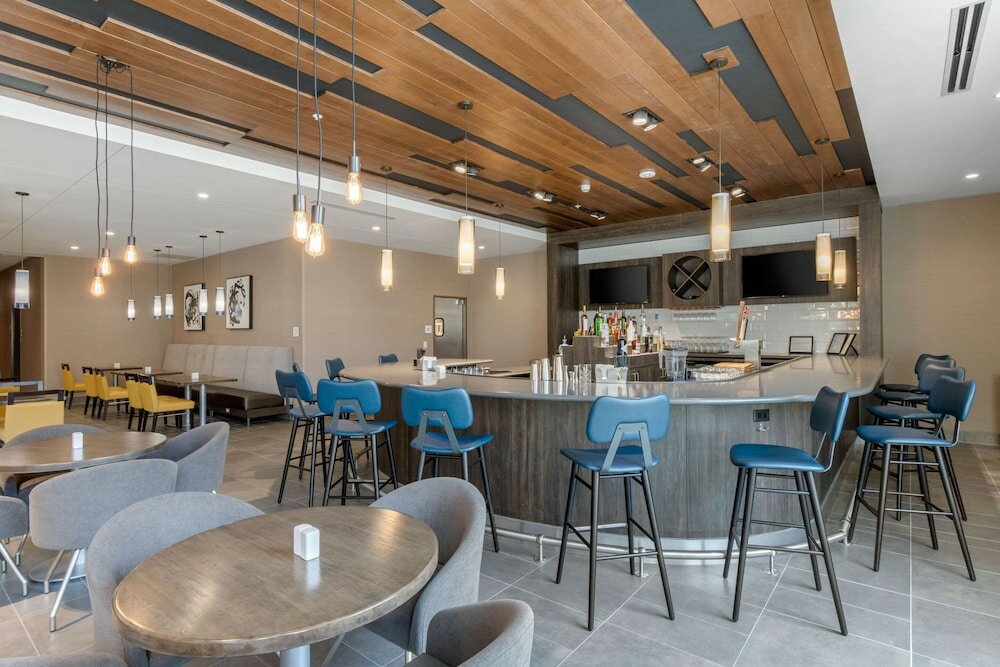 Фото Cambria Hotel Fort Lauderdale Beach