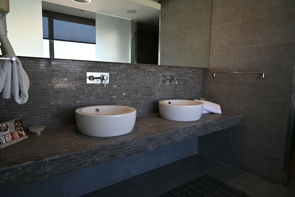 Фото Angela Downtown Hotel