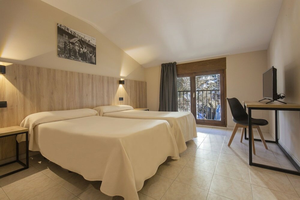 Фото Hotel Encamp