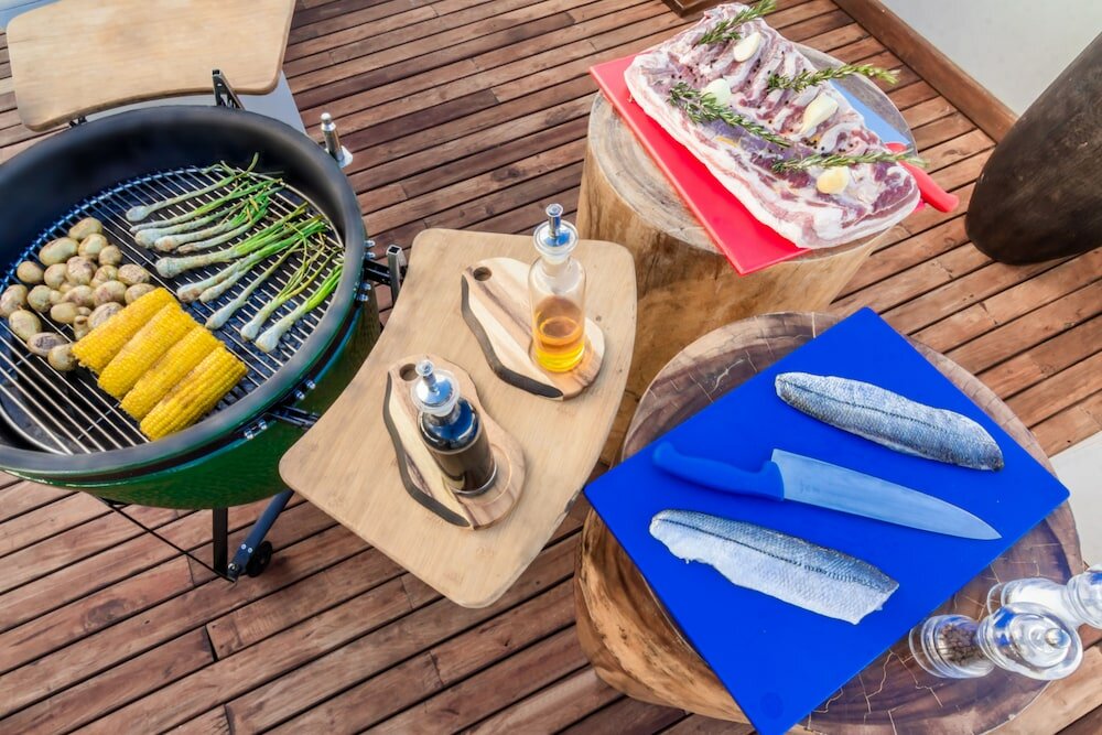 Фото Апартаменты The Fives Downtown Hotel & Residences, Curio Collection by Hilton