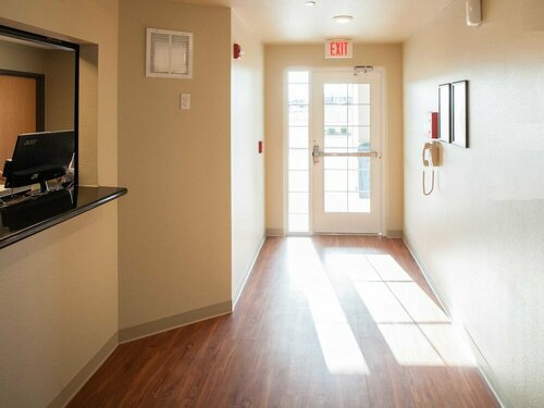 Гостиница WoodSpring Suites Louisville Clarksville в Кларксвилле