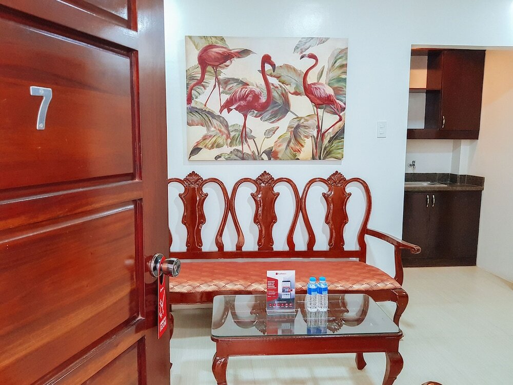 Фото RedDoorz @ Caimito Drive Dampas