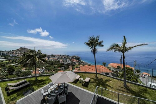 Гостиница Vila Papagaio Verde by An Island Apart на Мадейре