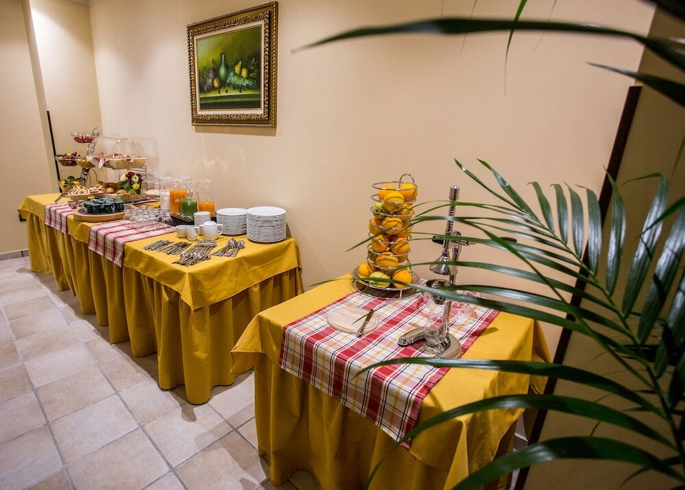 Фото Fontanella Hotel