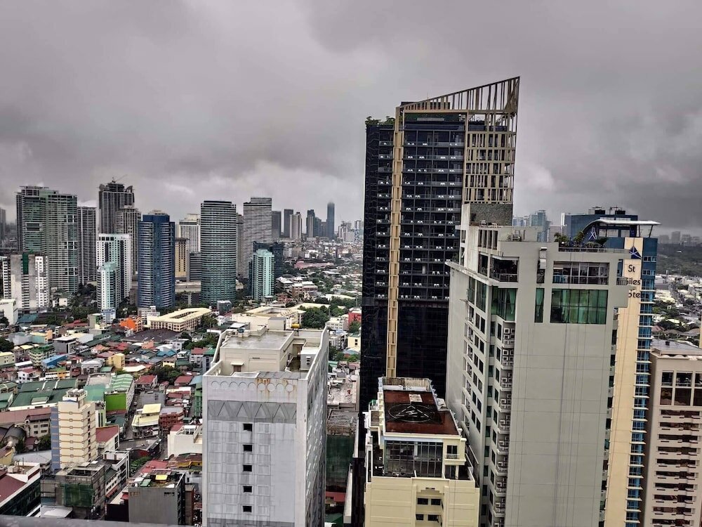 Фото Seven Doors in Gramercy Makati