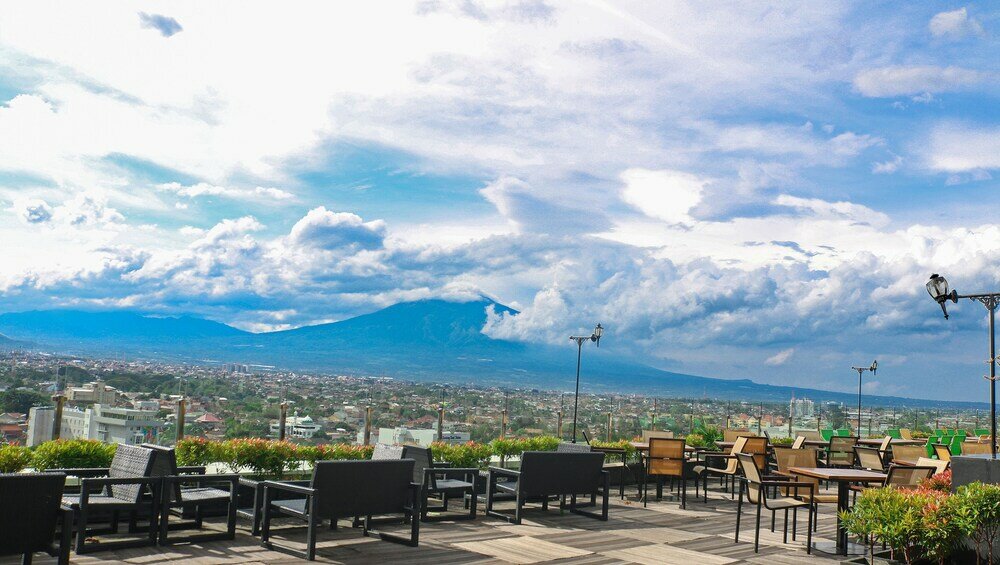 Фото The 1o1 Malang Oj