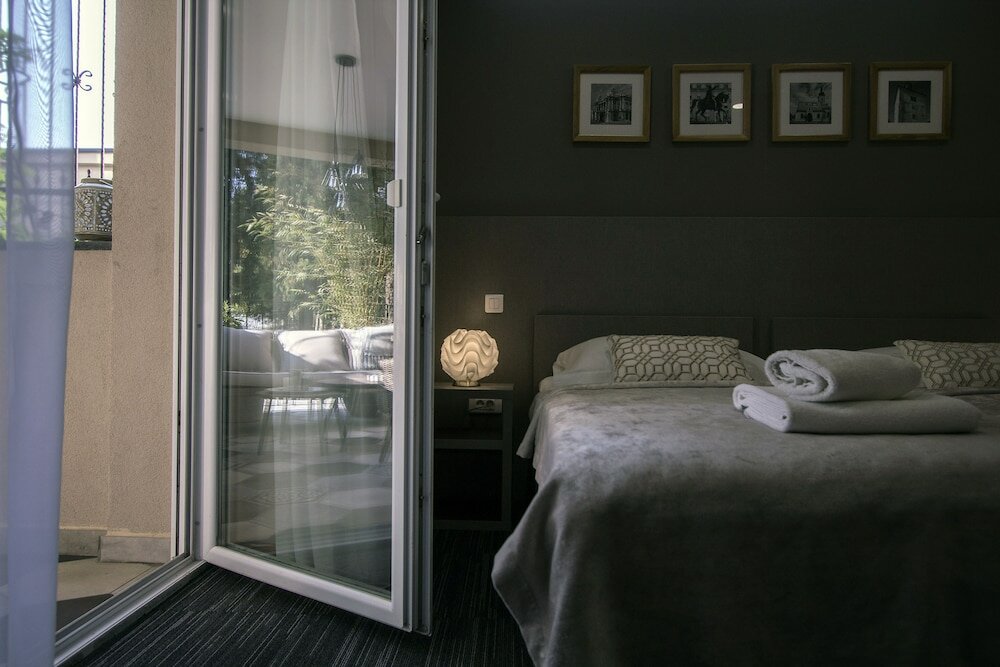 Фото Sundial Butique Hotel