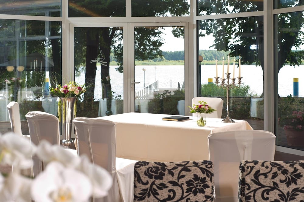 Фото Hotel Bollmannsruh am Beetzsee