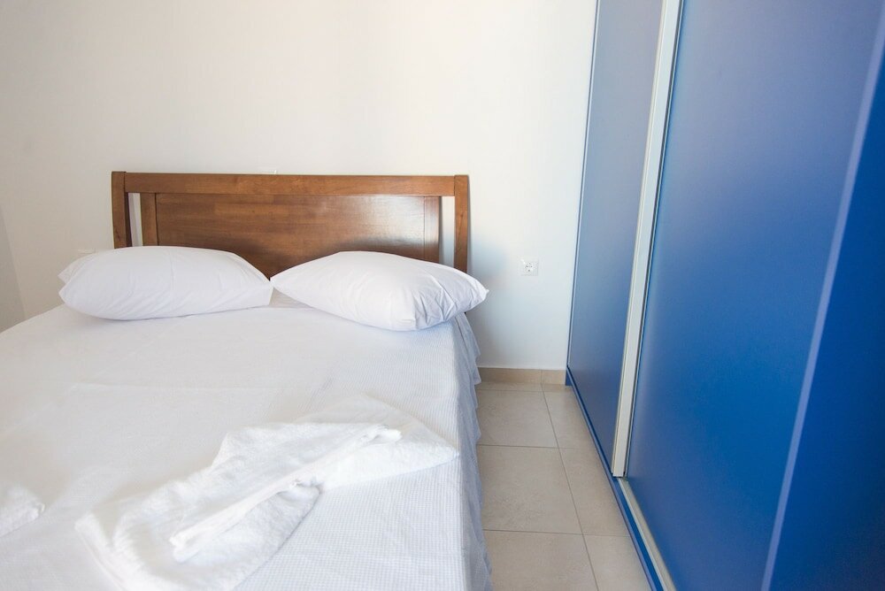 Фото Angelica-Sea & Mountain View at a Sunny Retreat