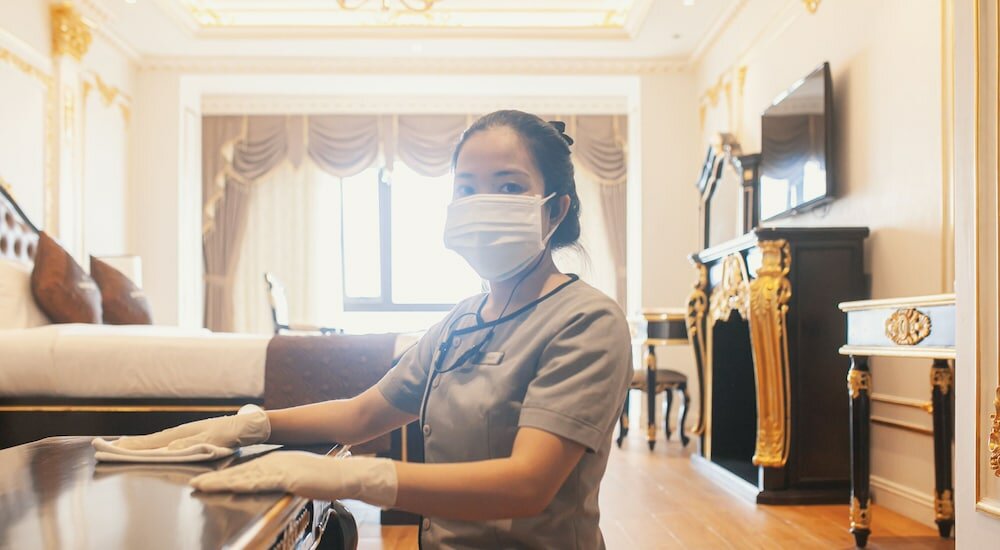 Фото Monarque Hotel