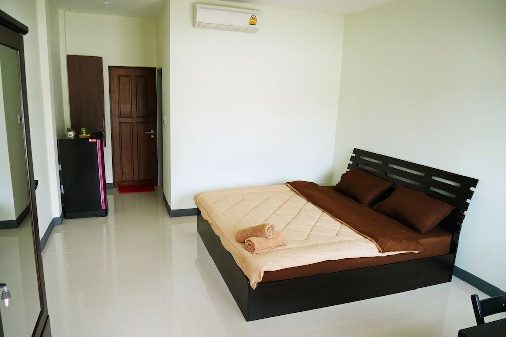 Фото Bann Romyen Klang Dong