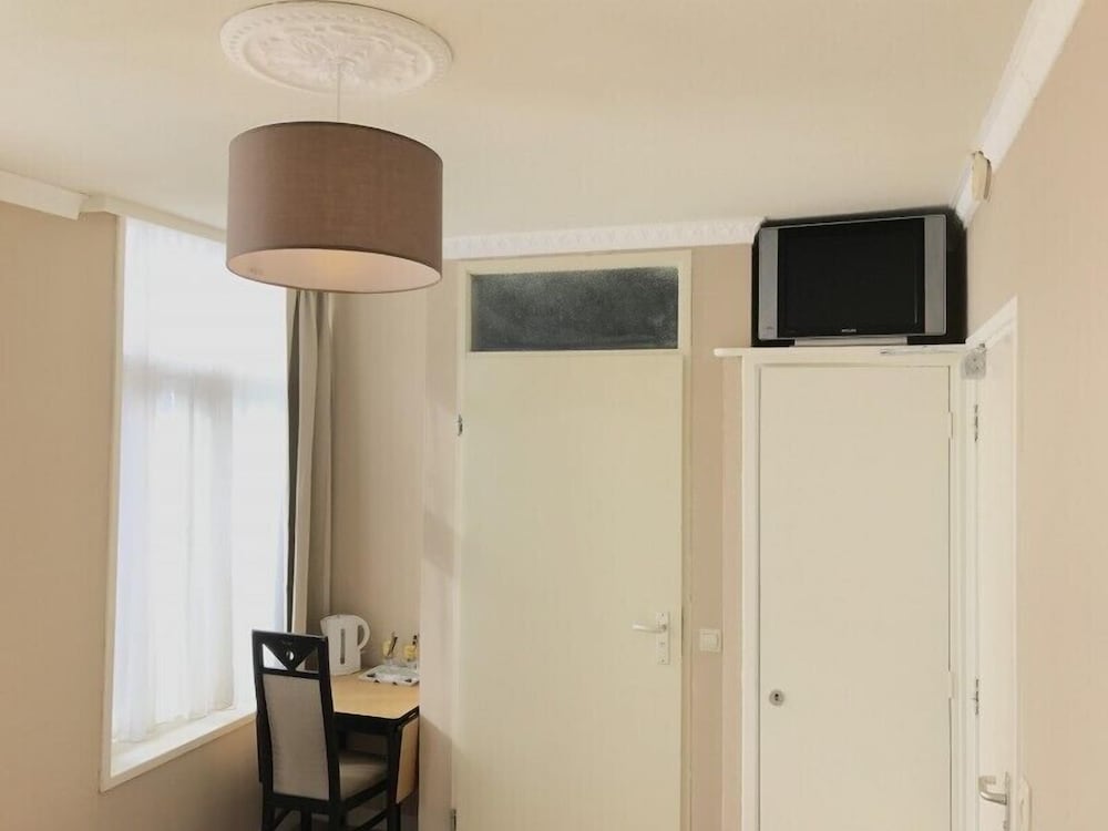 Фото Hotel van Oppen