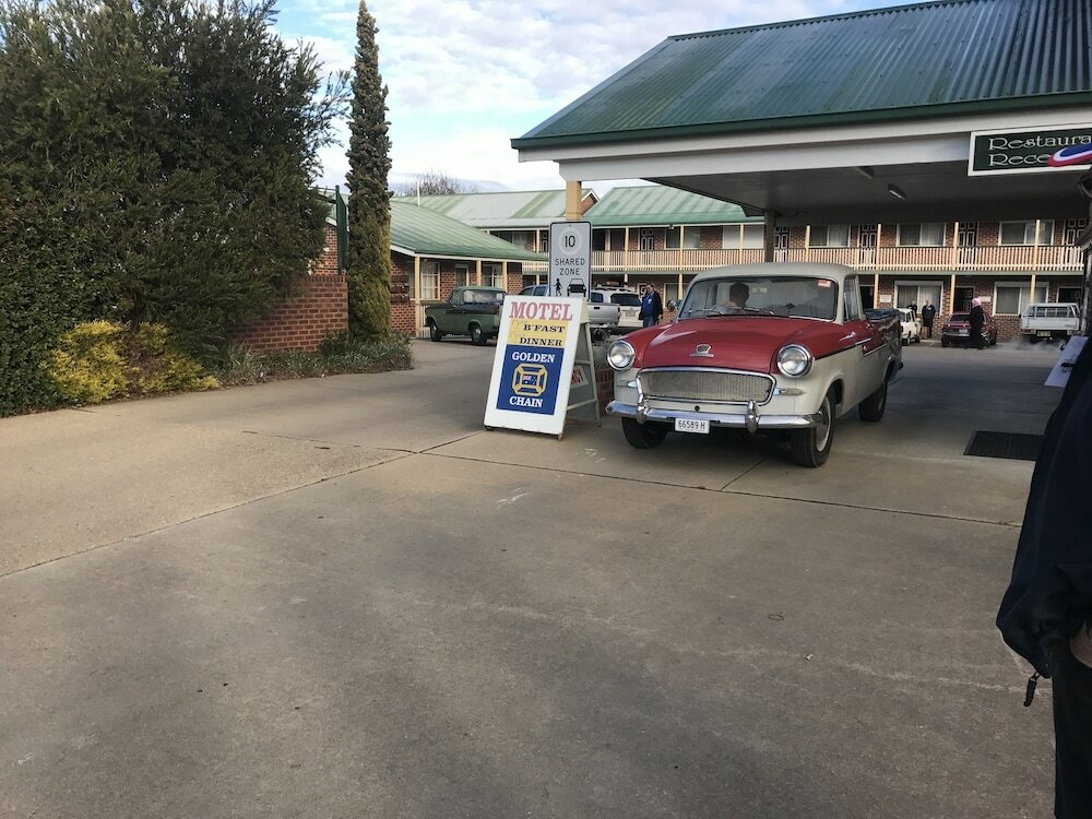 Фото The Crossing Motel