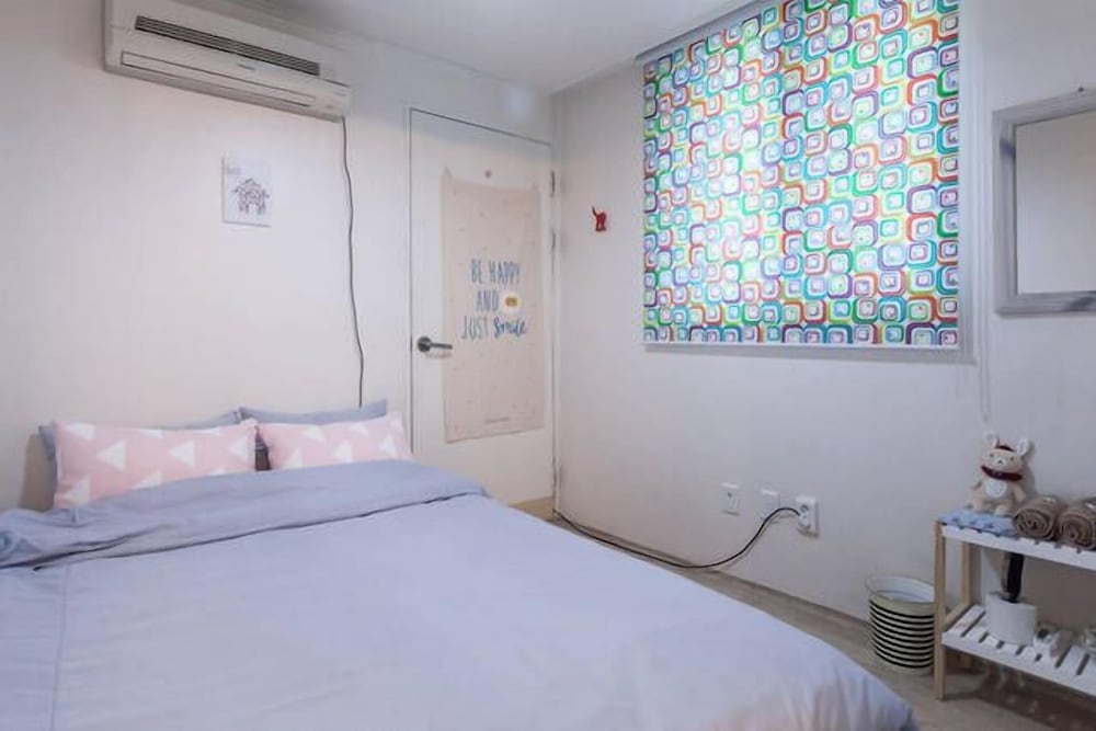 Фото Kiki House 2 Hongdae Stn