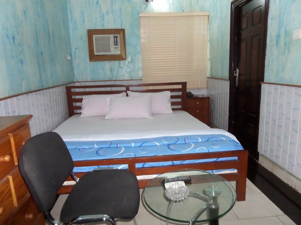 Фото The Baywaters Suites