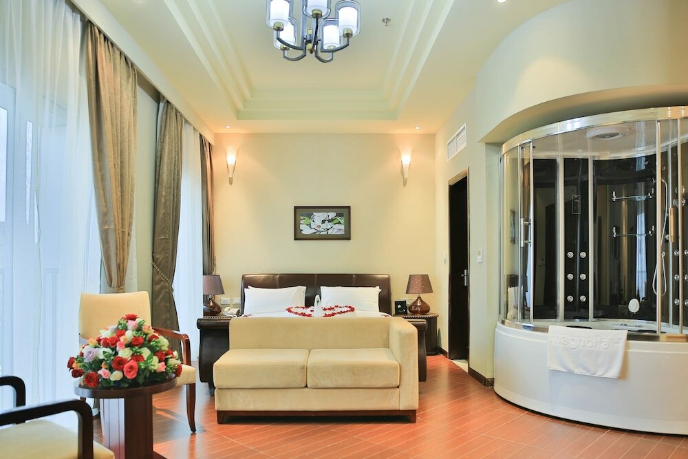 Фото Magnolia Hotel & Conference Center