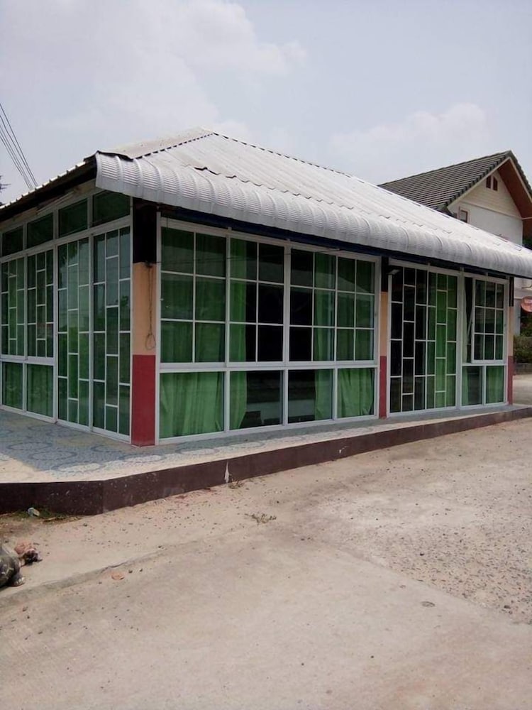 Фото Raveekan Resort