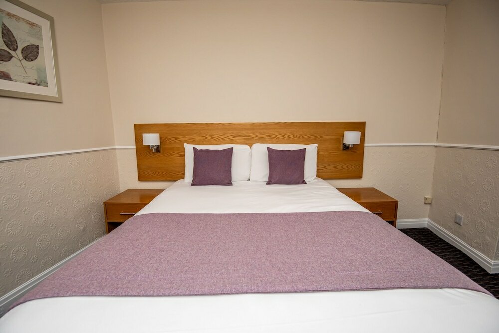 Фото The George Inn