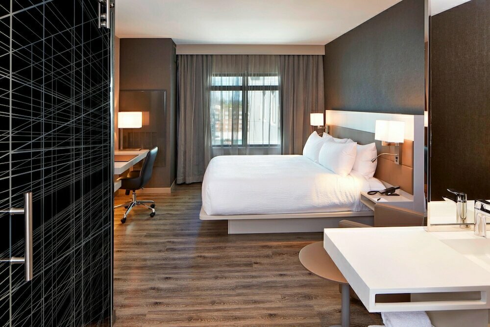 Hotel Ac Hotel by Marriott Seattle Bellevue/Downtown, Bellevue, photo