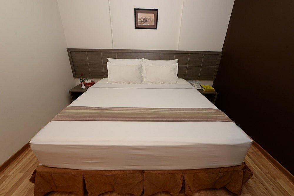 Фото Min Nandar Garden Hotel