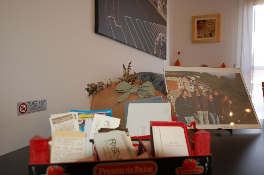 Фото La Rosa Scarlatta Broseta