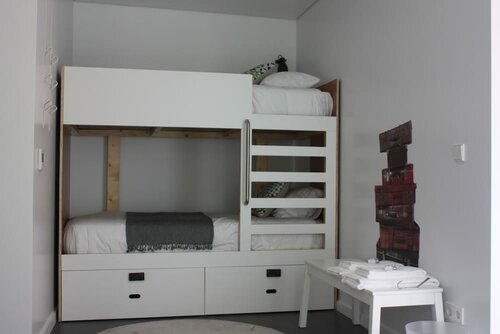 Внешний вид отеля Moon Hill Hostel в Синтре (Санта-Марии и Сан-Мигел, Сан-Мартинью и Сан-Педру де Пенаферрим), фото 5