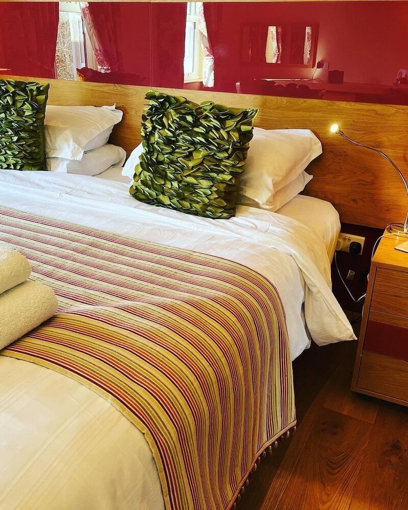 Фото Ashbrook House B&b