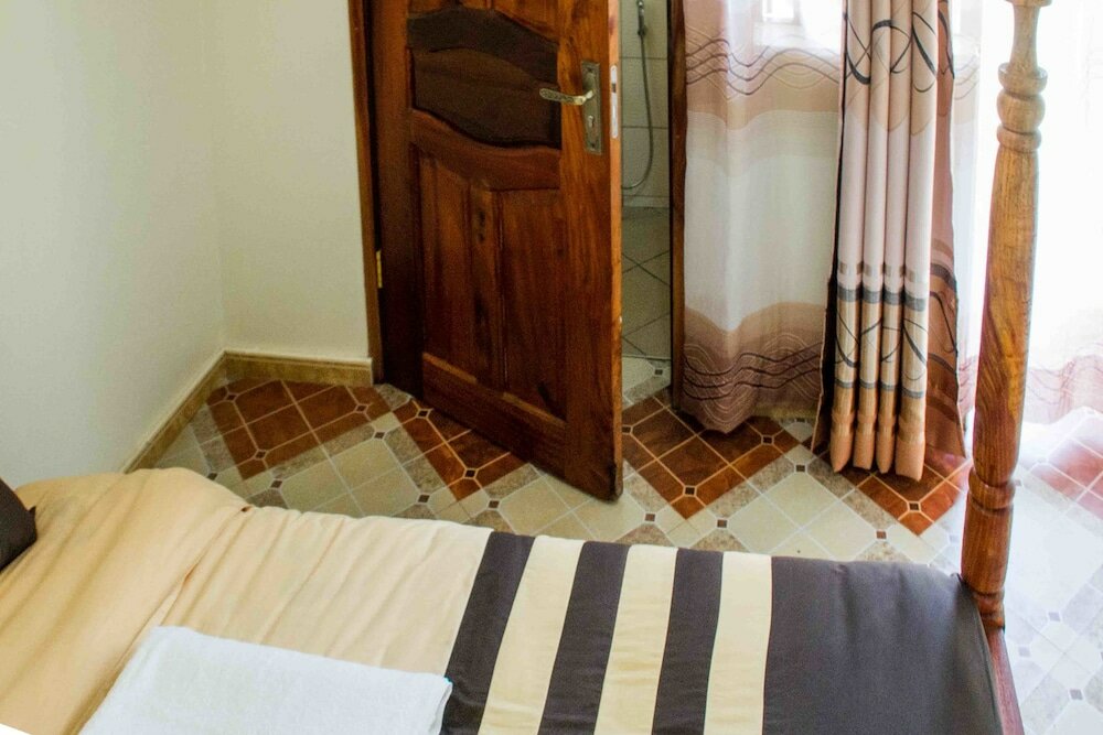 Фото Airfield View Motel