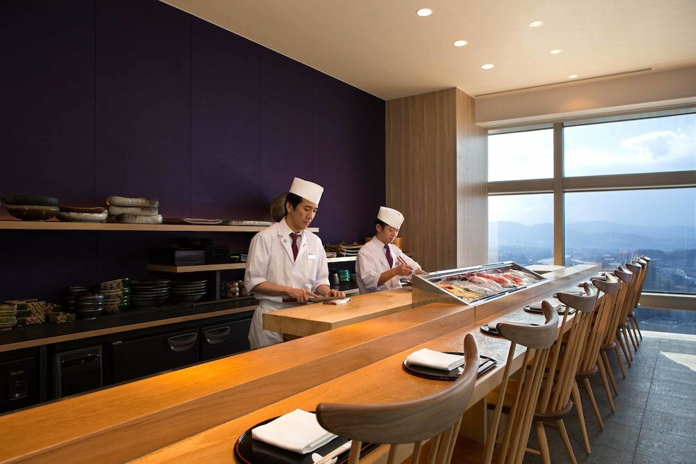 Фото Hilton Fukuoka Sea Hawk