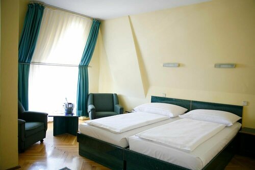 Гостиница Hotel Bara Budapest в Будапеште