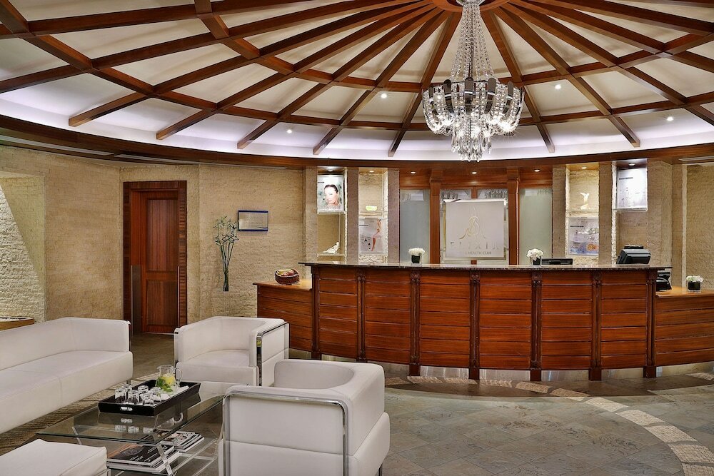 Фото Hilton Beirut Habtoor Grand