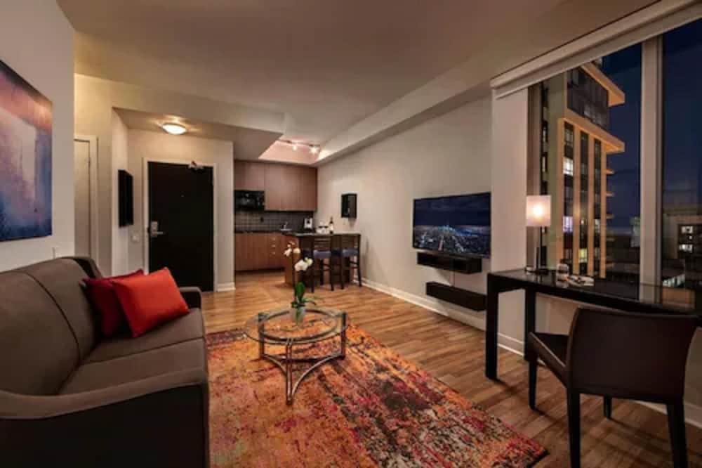 Фото Executive Hotel Cosmopolitan Toronto