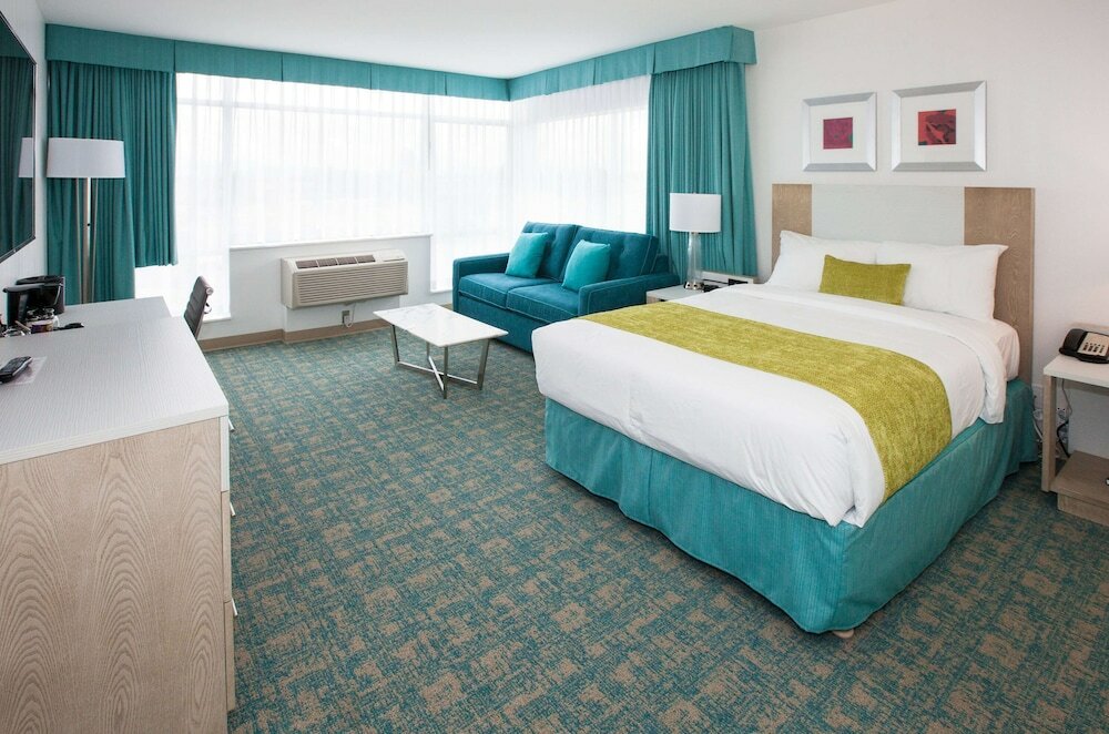 Фото Coast Hotel & Convention Centre Langley City