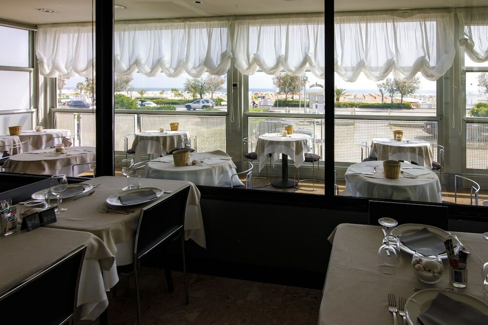 Фото Hotel Derby