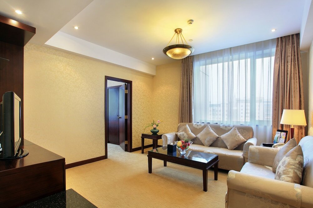 Фото Guilin Lijiang Waterfall Hotel