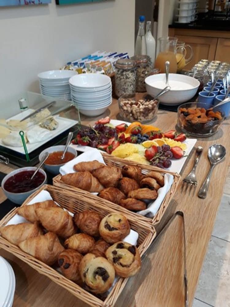 Фото Dorian House