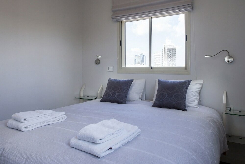 Фото Апартаменты Design 2 Bdr Duplex Penthouse Rothschild Tl54