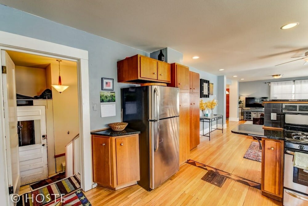 Фото 3br Classic Home Quiet Neighborhooddog Friendly