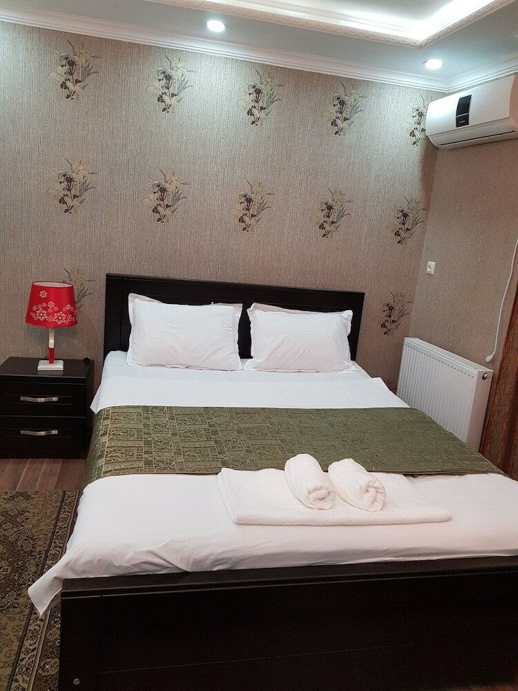 Фото Hotel Mariana