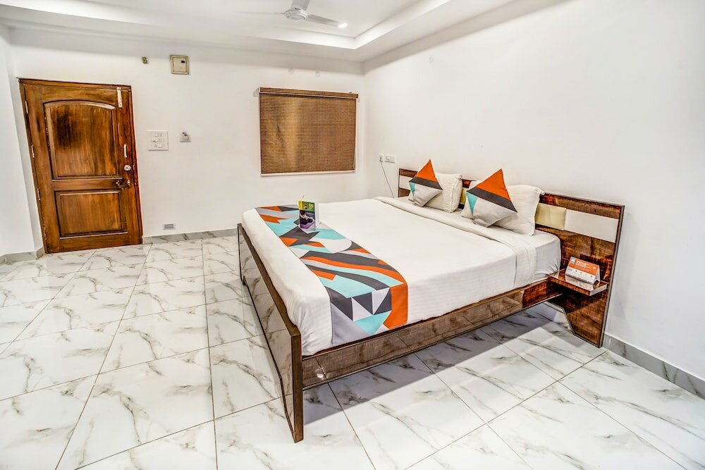 Фото FabExpress Adarsh Inn